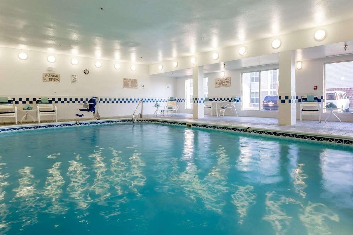 Comfort Inn Davenport East - Bettendorf Давенпорт Екстер'єр фото